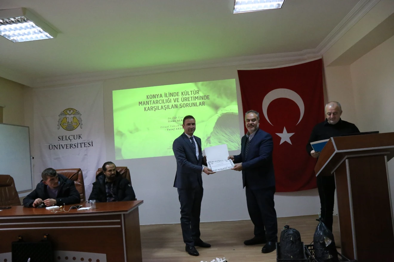 “KÜLTÜR MANTARI YETİŞTİRİCİLİĞİ VE SEKTÖREL GELİŞİMLER” İSİMLİ KONFERANS 